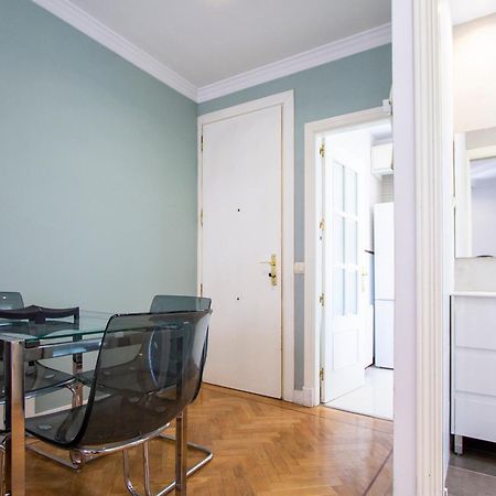 Apartamentos Dali Madrid Exterior photo
