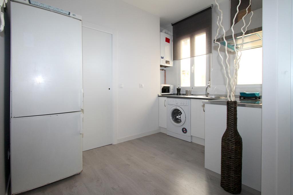 Apartamentos Dali Madrid Room photo